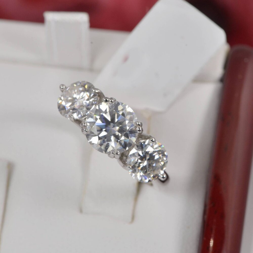 Certified Moissanite 3ctw Round Brilliant Cut Egagement Ring 925 Sterling Silver